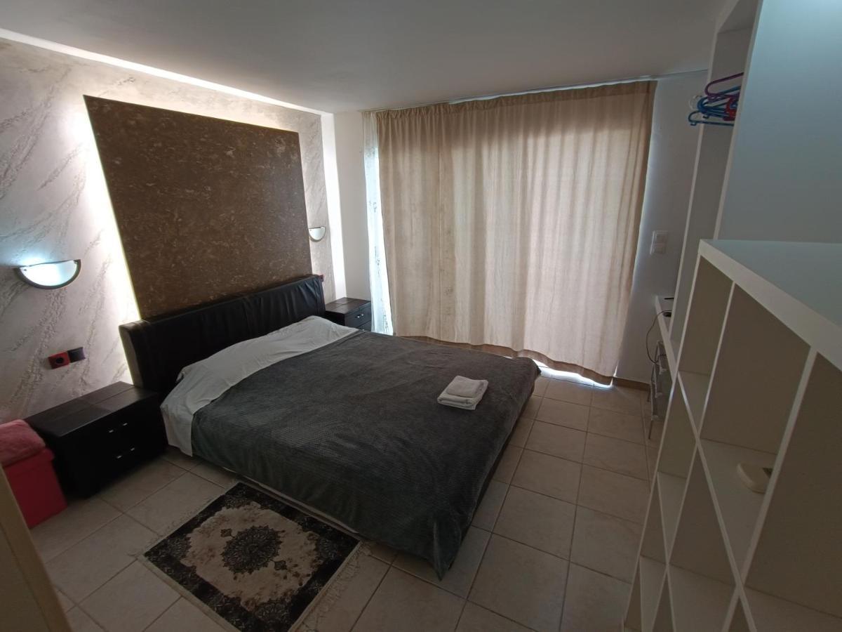 Azalea Garden Apartment With Mountain View 클레마스티 외부 사진